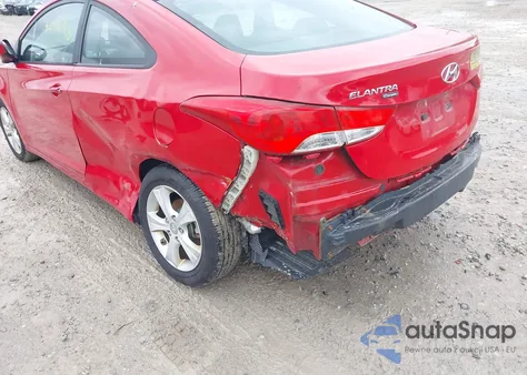 2013 Hyundai Elantra Gs z USA, uszkodzony, nr VIN KMHDH6AE6DU007746